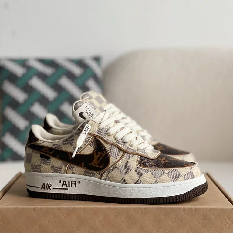 Louis Vuitton x Nike Air Force 1 Low 'Damier Canvas' - Image 4